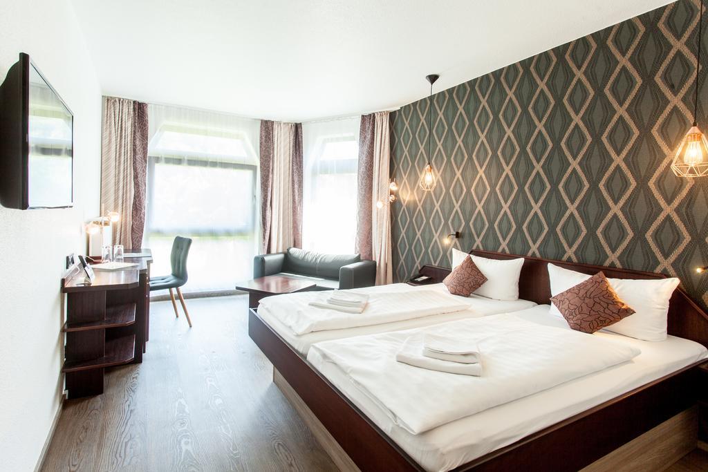 Hotel Stuempelstal Marburg ภายนอก รูปภาพ