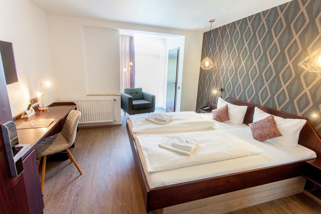 Hotel Stuempelstal Marburg ภายนอก รูปภาพ