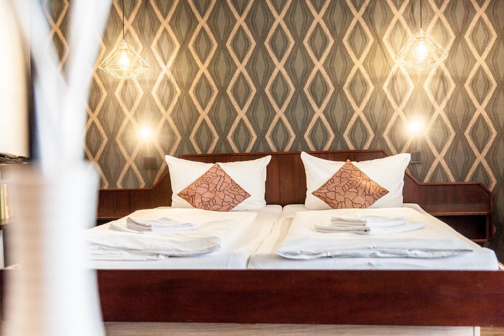Hotel Stuempelstal Marburg ภายนอก รูปภาพ